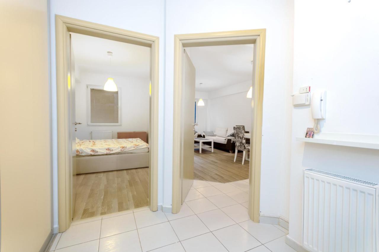 One Bedroom Apartment With Private Parking 스코페 외부 사진